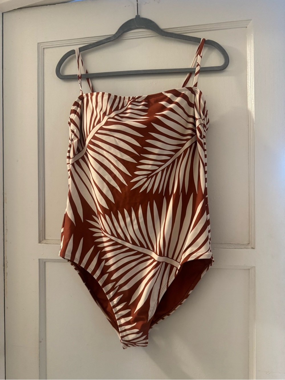 Women’s Brown & White Palm-Print One-Piece Swimsuit
